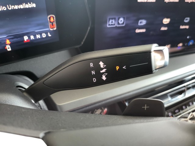 2025 Chevrolet Traverse photo 28