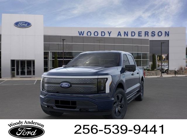 2025 Ford F-150 Lightning photo 2