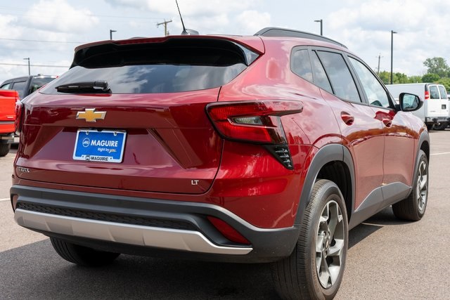 2024 Chevrolet Trax LT photo 5