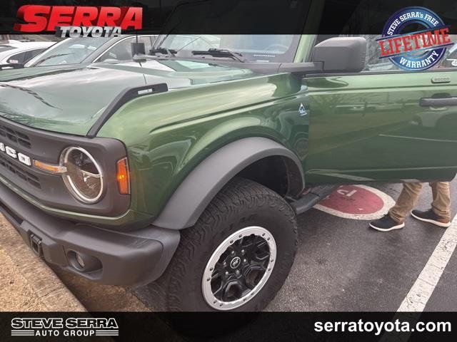 2023 Ford Bronco Black Diamond's photo