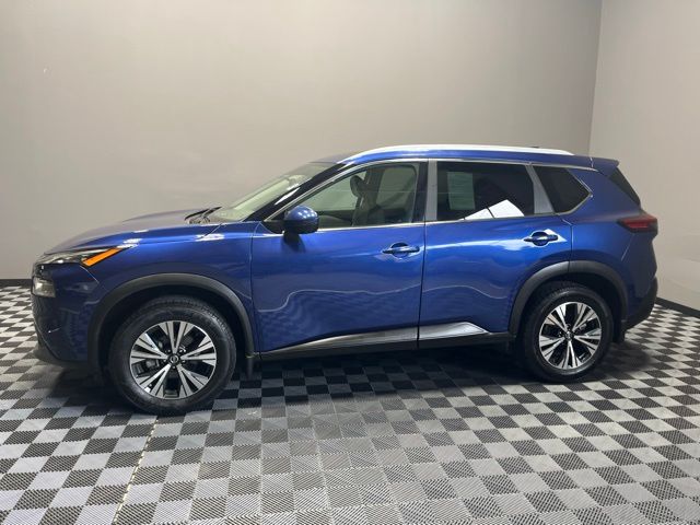 2021 Nissan Rogue SV photo 2