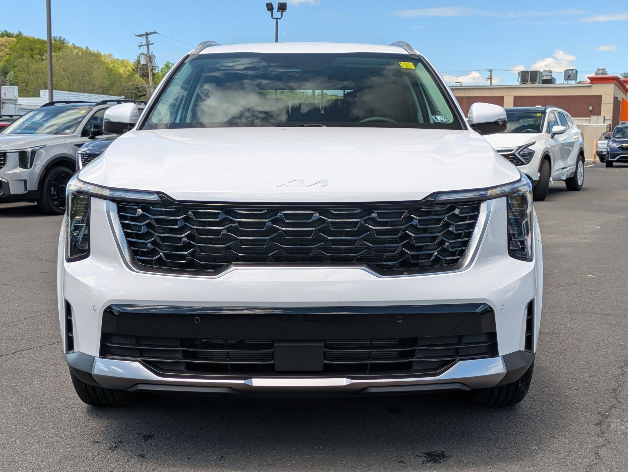 2025 Kia Sorento S photo 2