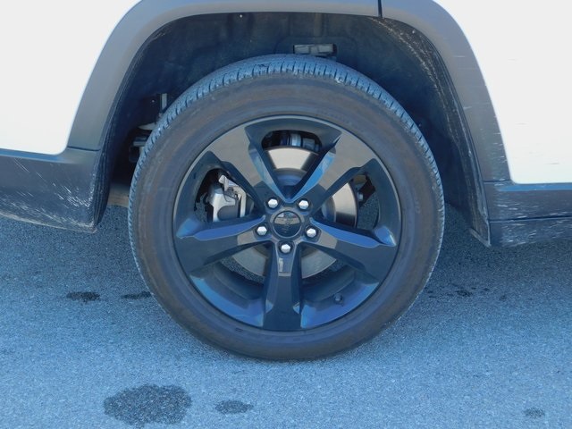 2023 Jeep Grand Cherokee Altitude photo 9