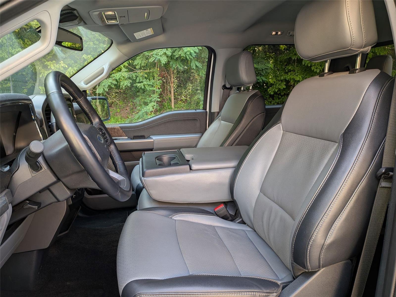2022 Ford F-150 Lariat photo 13