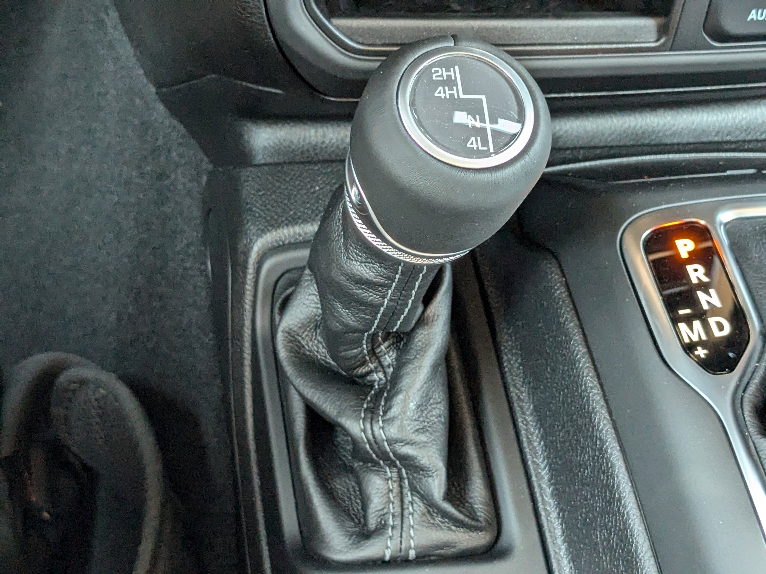 2025 Jeep Gladiator Sport photo 15