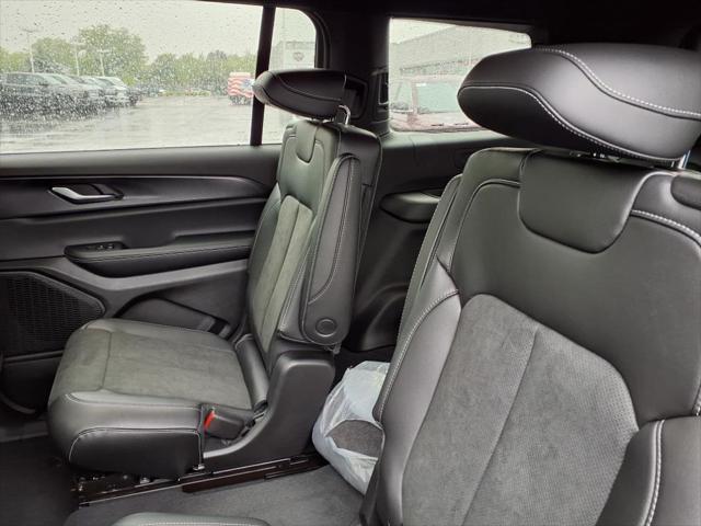 2025 Jeep Grand Cherokee Altitude X photo 8