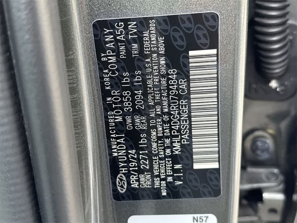 2024 Hyundai Elantra Limited photo 26