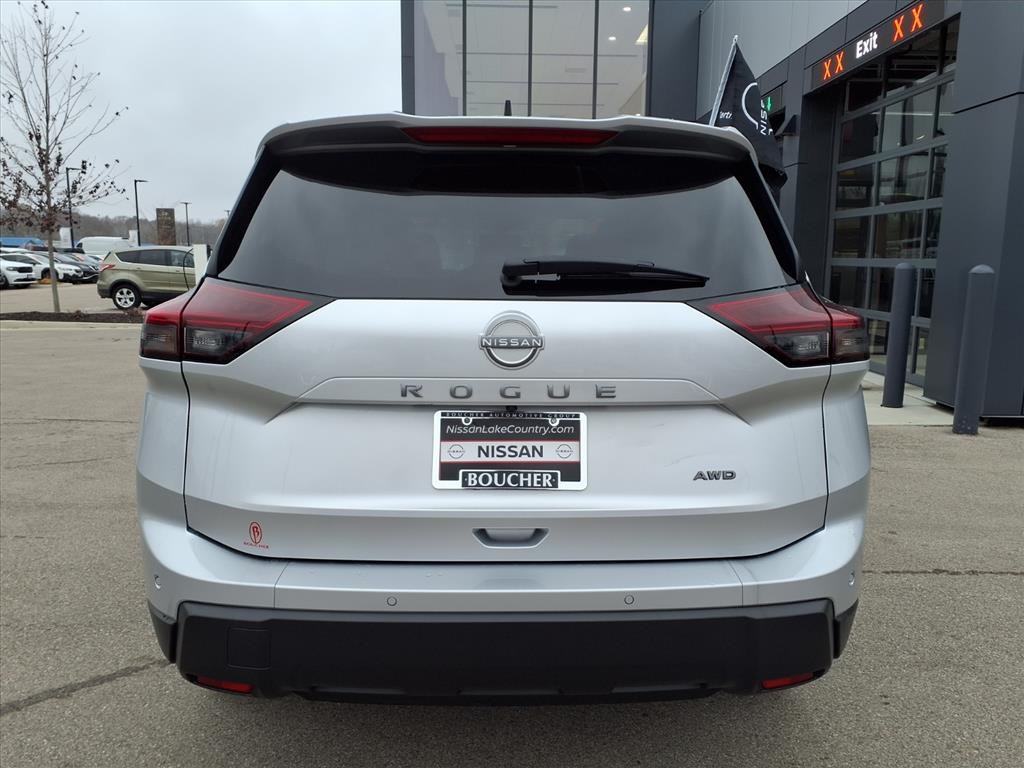 2024 Nissan Rogue S photo 4