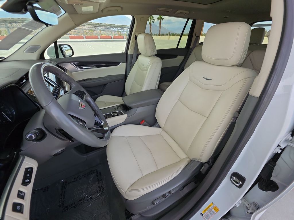 2022 Cadillac XT6 Premium Luxury photo 18