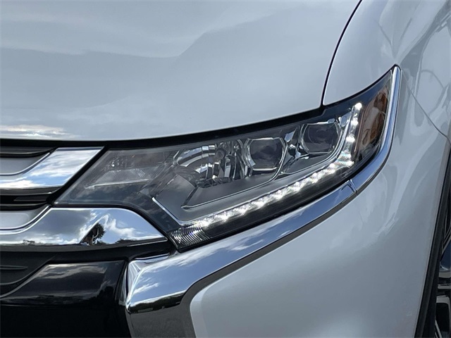 2017 Mitsubishi Outlander GT photo 9