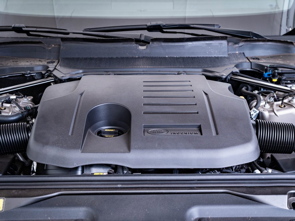 2025 Land Rover Discovery SE photo 38