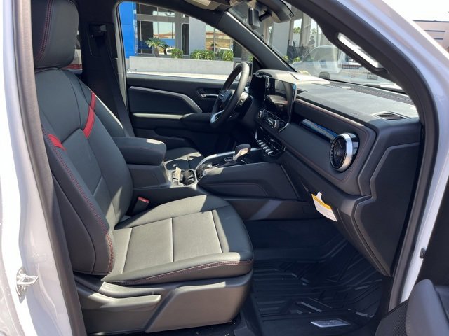 2025 Chevrolet Colorado Z71 photo 15