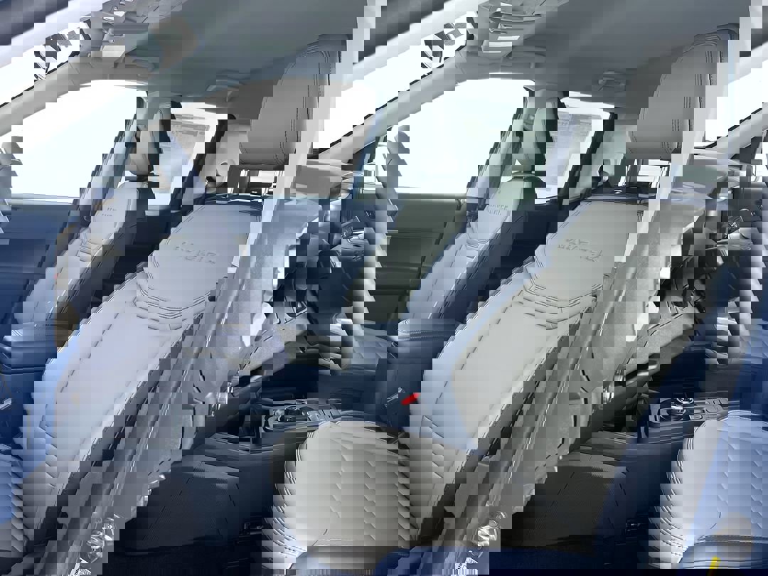 2025 Ford Maverick Lariat photo 13