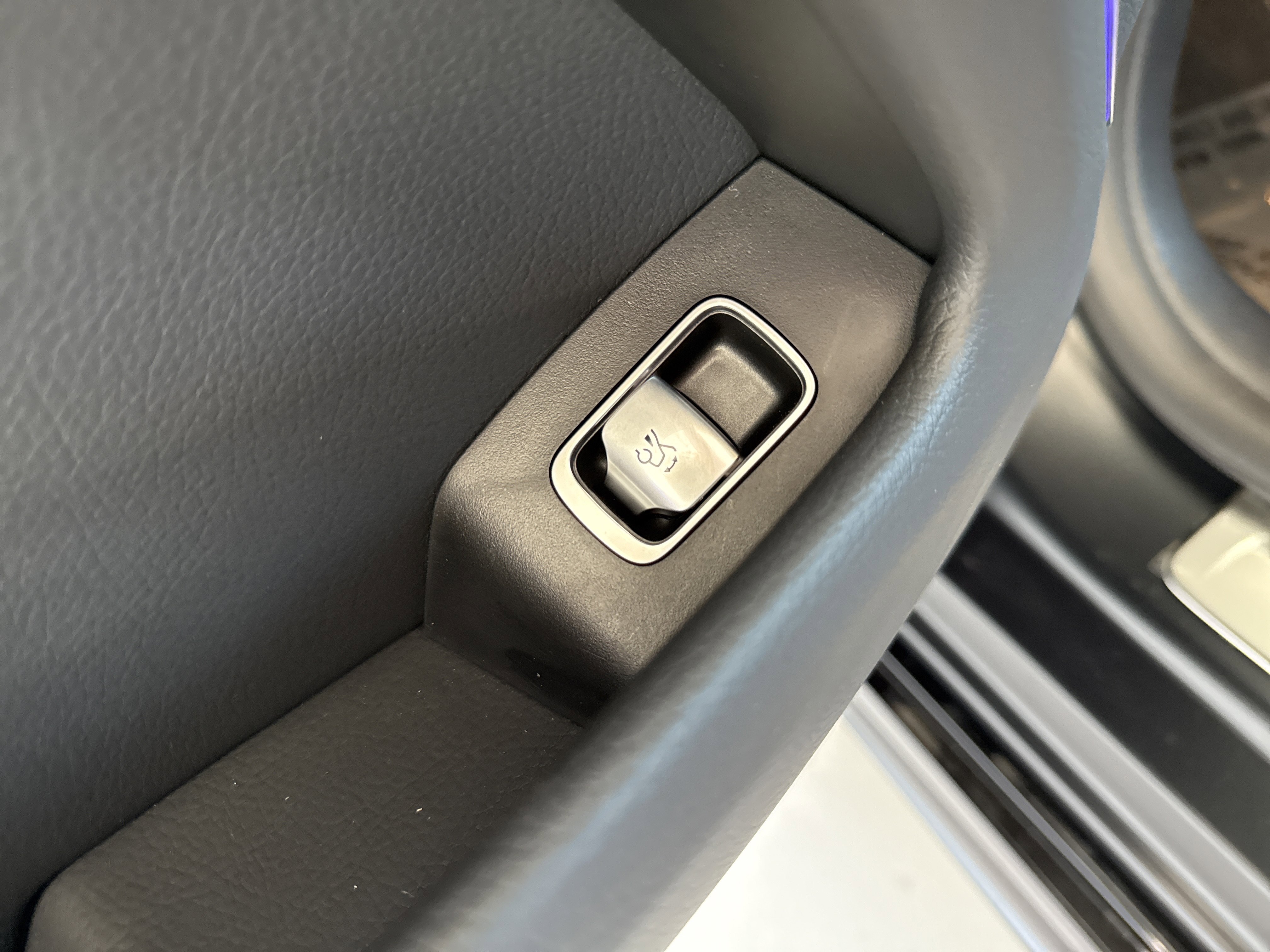 2026 Mercedes Benz EQS Sedan 450 photo 3