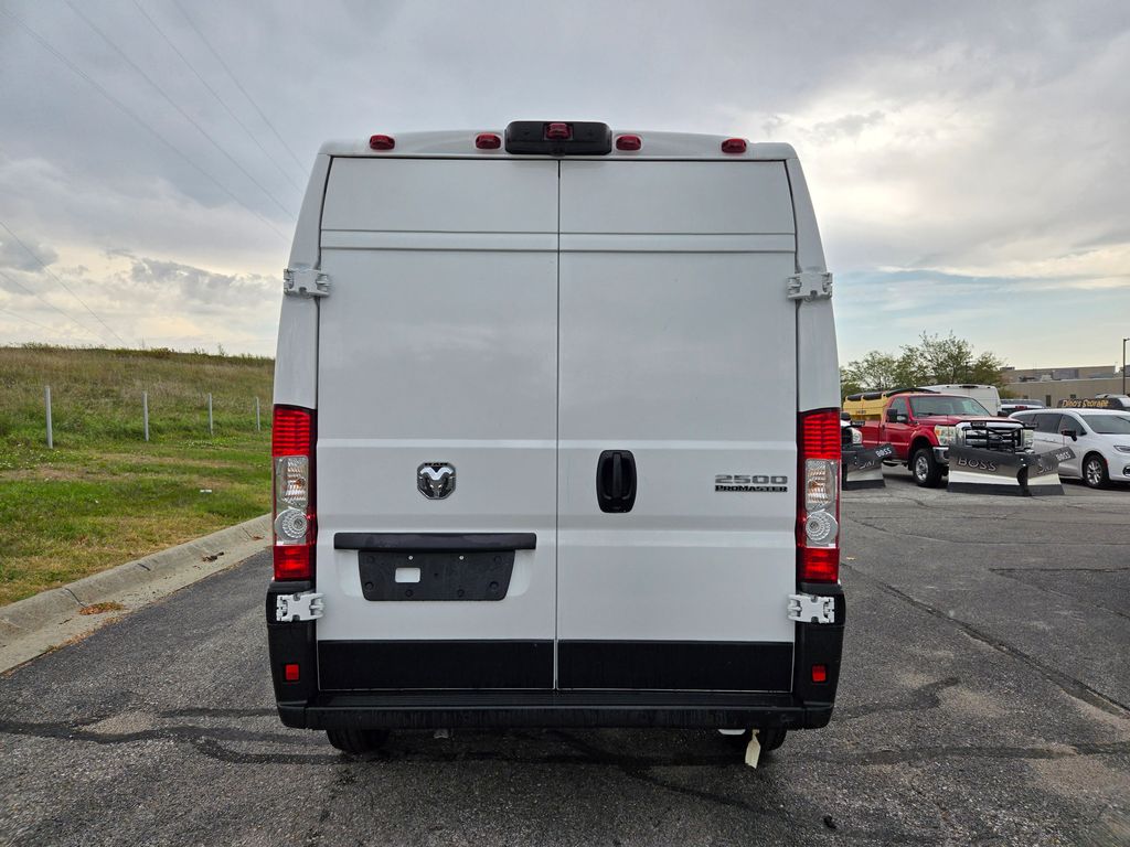 2026 Ram ProMaster 2500 photo 3