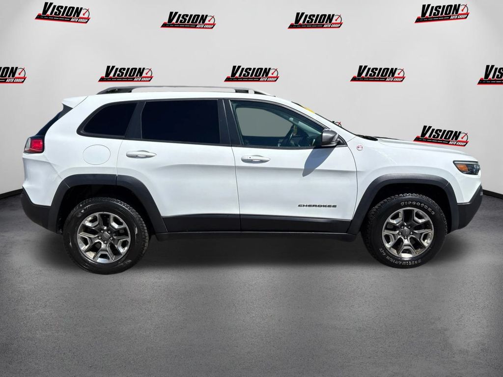 2019 Jeep Cherokee Trailhawk photo 4