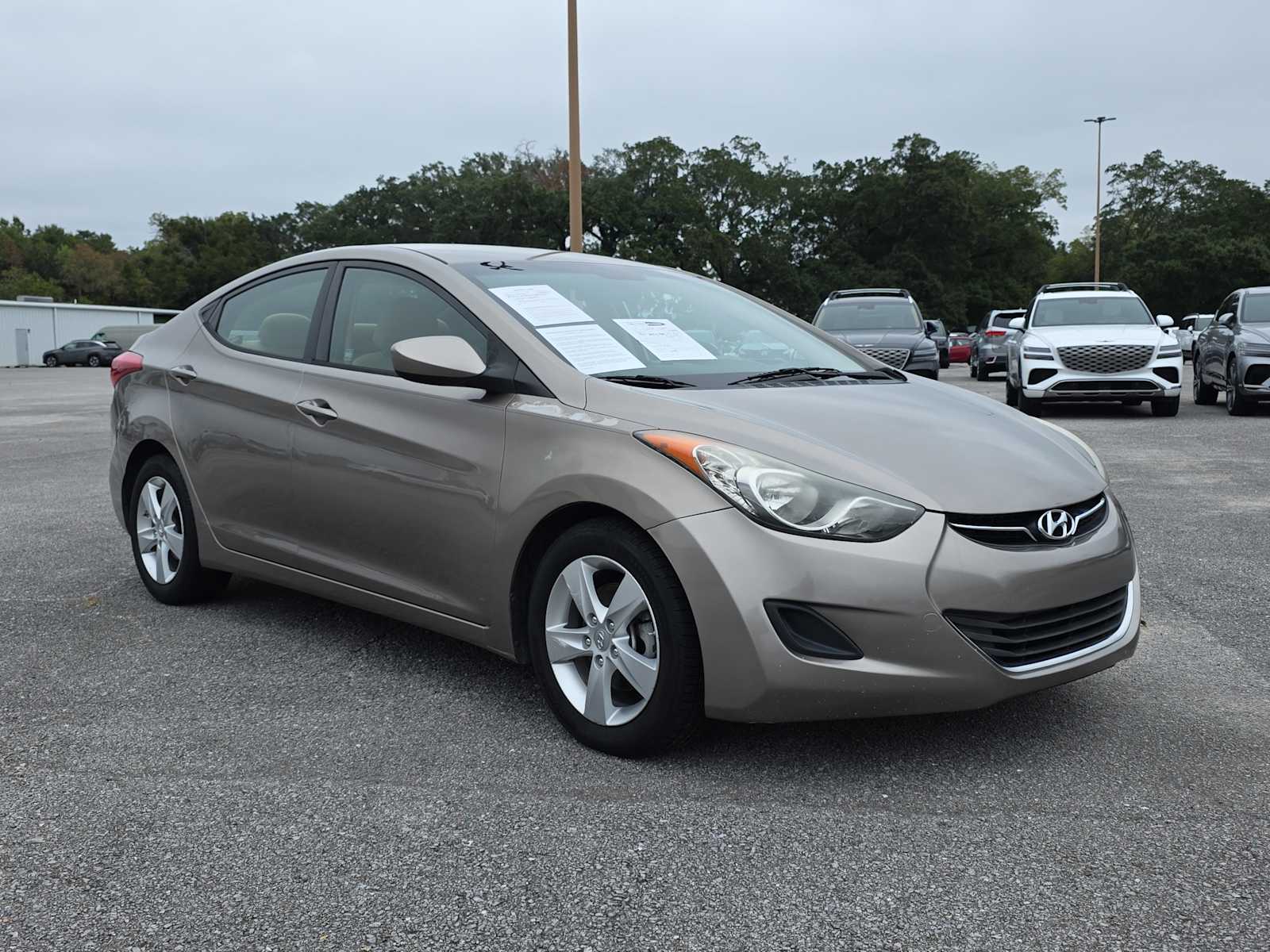 2013 Hyundai Elantra GLS photo 2
