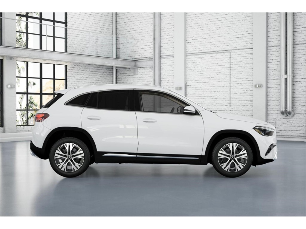 2026 Mercedes Benz GLA 250 4MATIC photo 2
