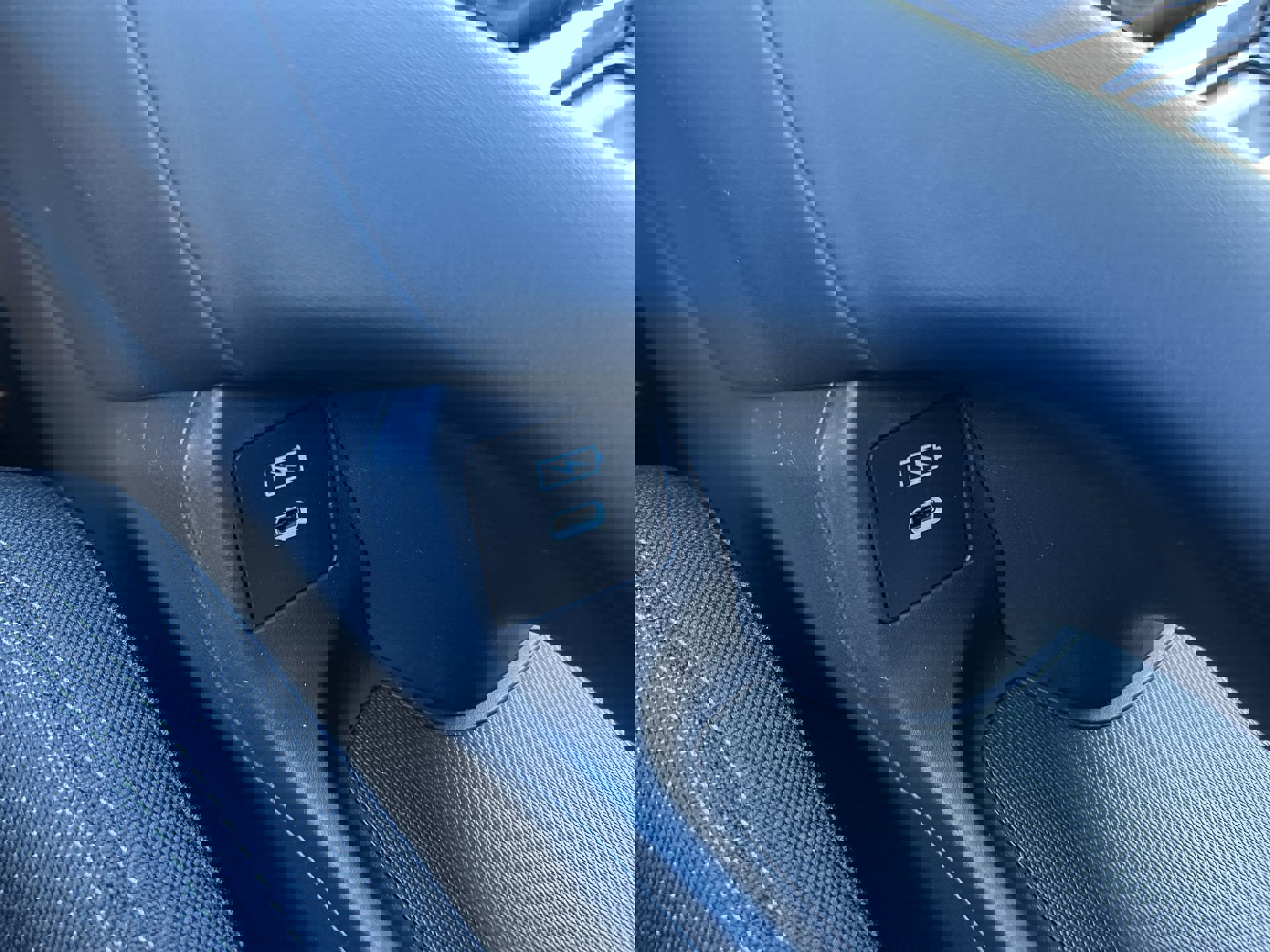 2026 Honda HR-V LX photo 21