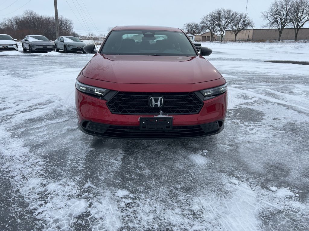 2024 Honda Accord Hybrid Sport photo 2