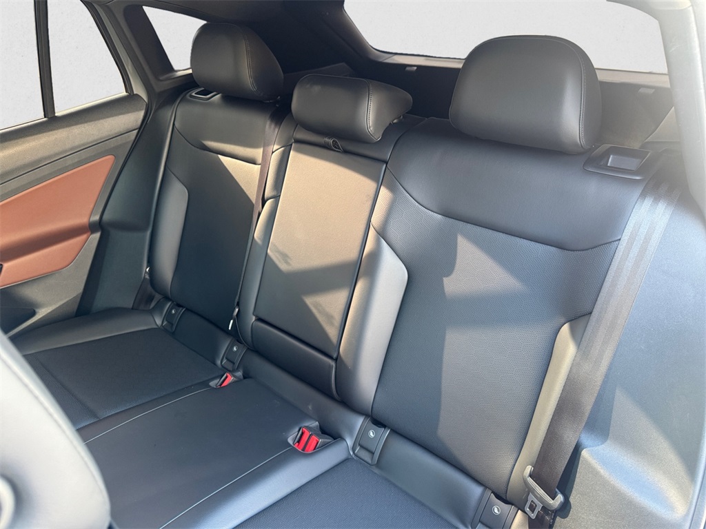 2022 Volkswagen ID.4 Pro S Gradient photo 13