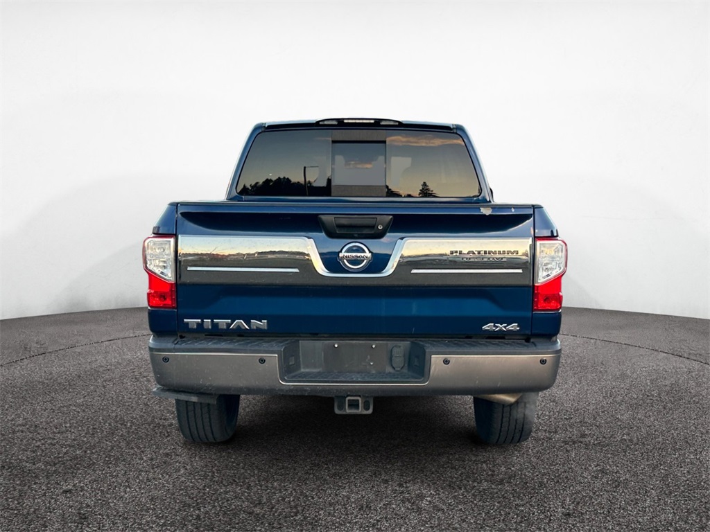 2018 Nissan Titan Platinum Reserve photo 4