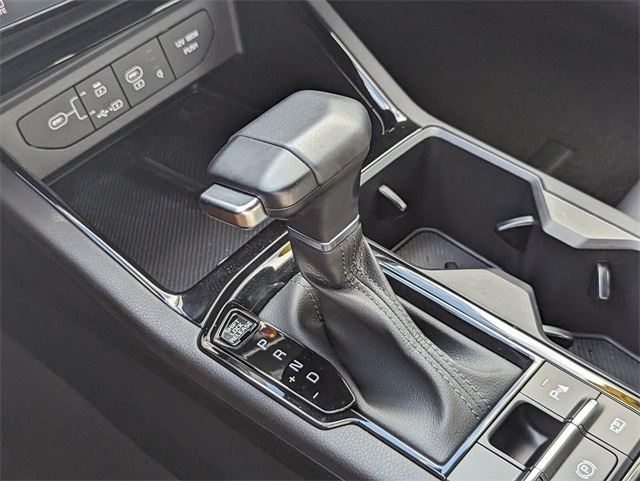 2025 Kia K5 GT-Line photo 21