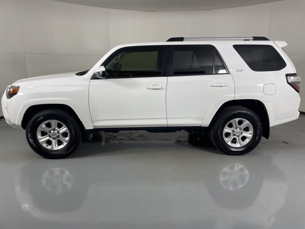 2024 Toyota 4Runner SR5 photo 5