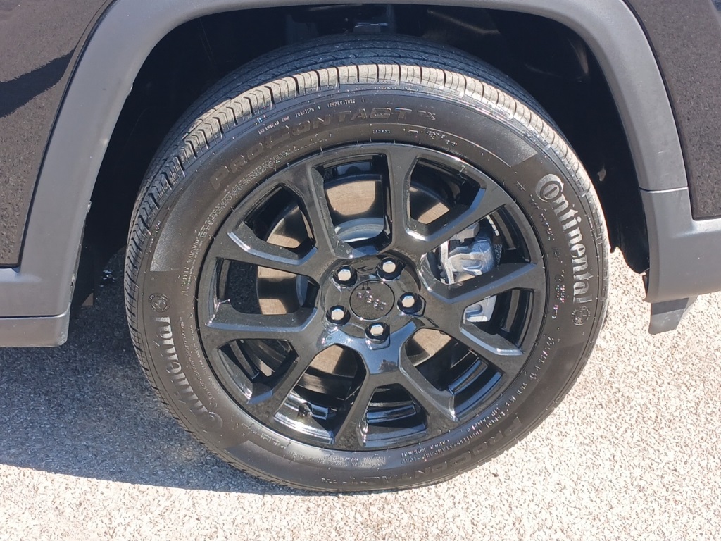 2023 Jeep Compass North Edition Latitude photo 19