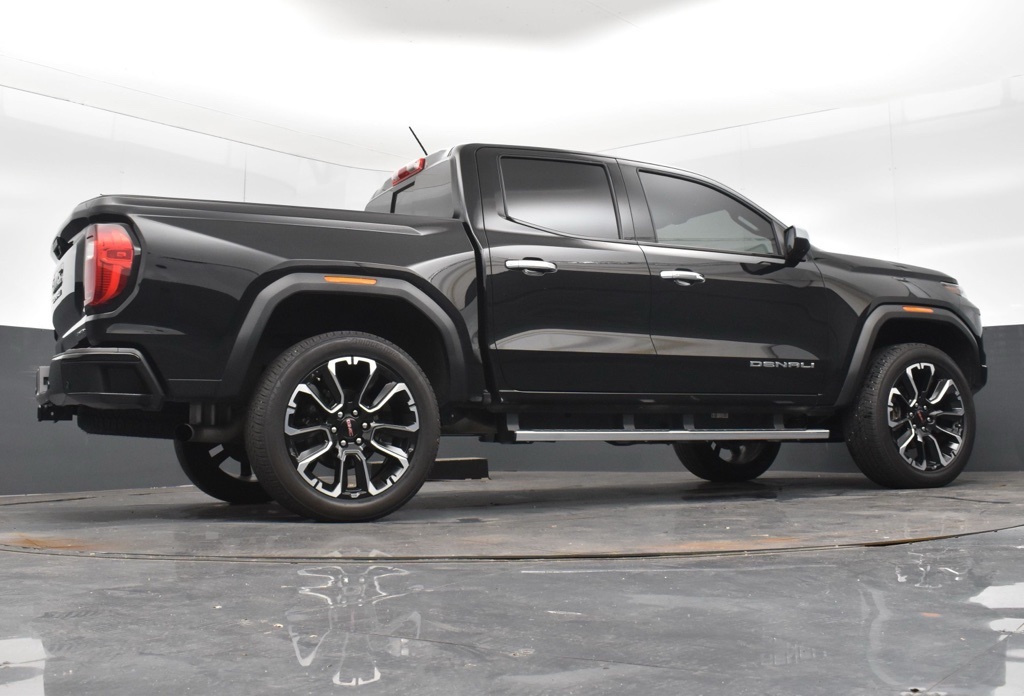 2024 Gmc Canyon Denali photo 18
