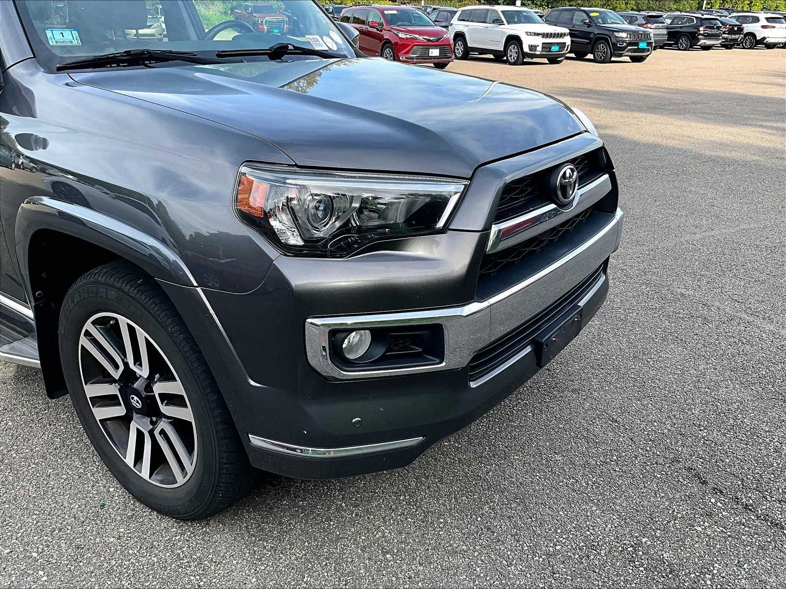 2017 Toyota 4Runner Limited SR5 Premium TRD Pro photo 5