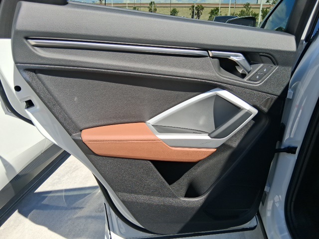 2024 Audi Q3 S line Premium photo 17
