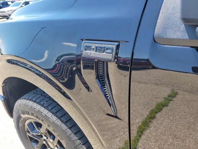 2025 Ford F-150 XLT photo 4