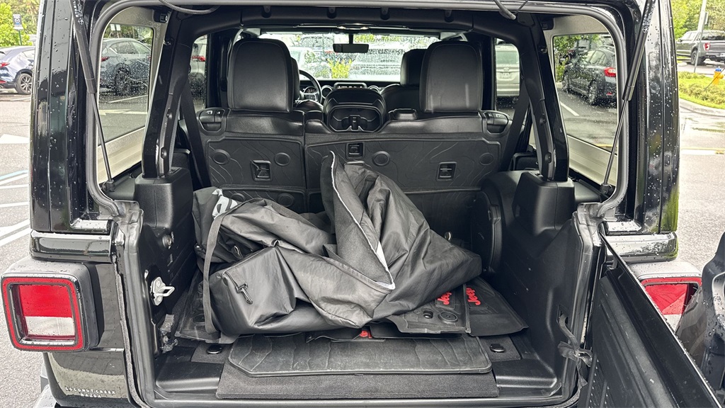 2021 Jeep Wrangler Unlimited Sahara Altitude photo 53