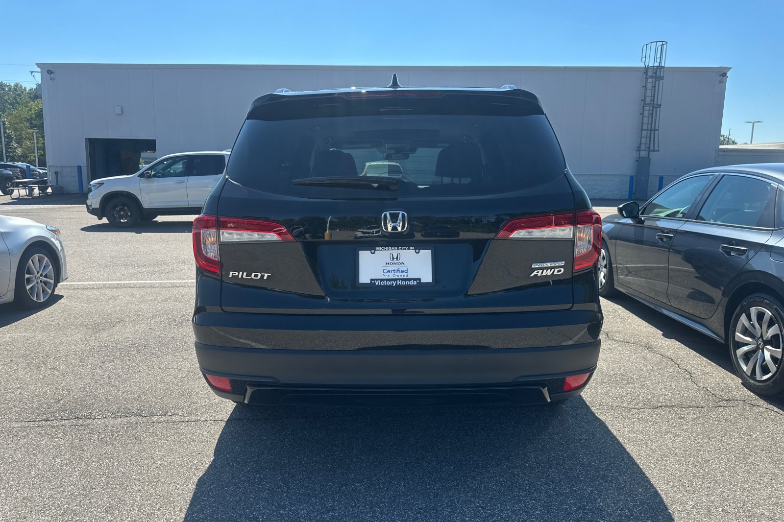 2022 Honda Pilot Special Edition photo 4