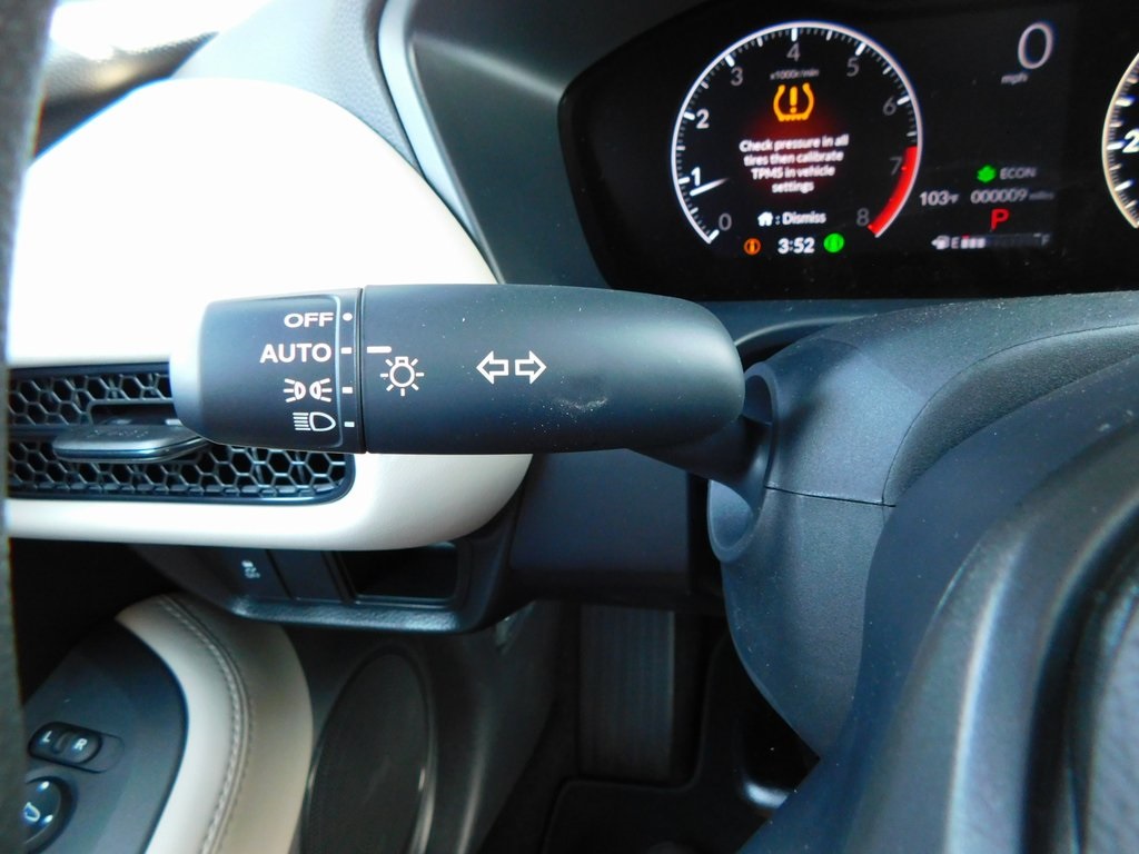 2026 Honda HR-V LX photo 26