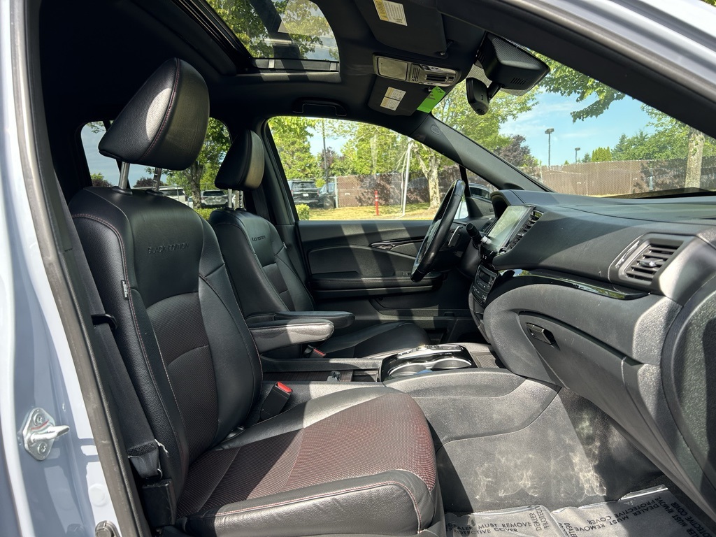 2023 Honda Ridgeline Black Edition photo 30