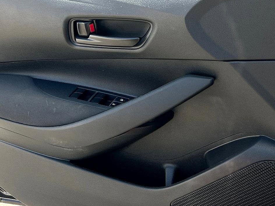 2024 Toyota Corolla LE photo 18