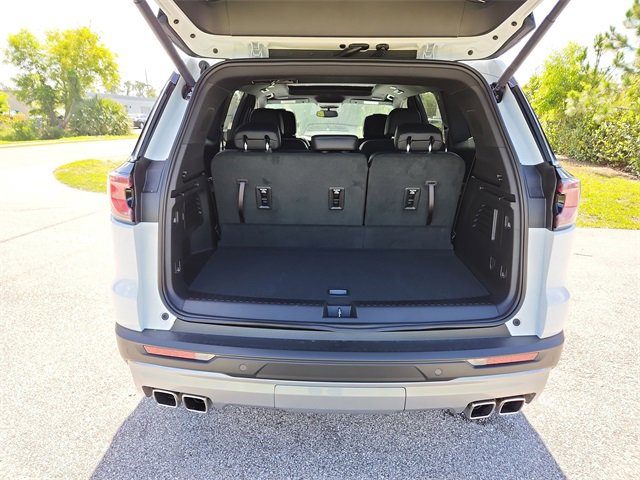 2025 Gmc Acadia Elevation photo 3