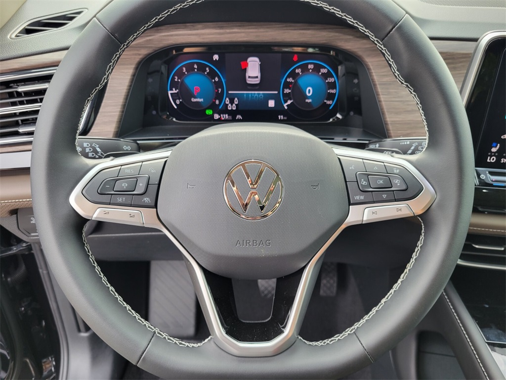 2026 Volkswagen Atlas SEL photo 8