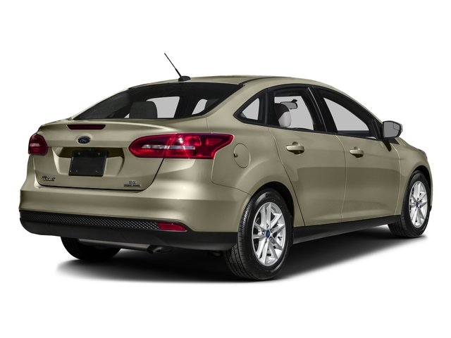 Used 2016 Ford Focus SE with VIN 1FADP3F27GL371937 for sale in Vandalia, OH