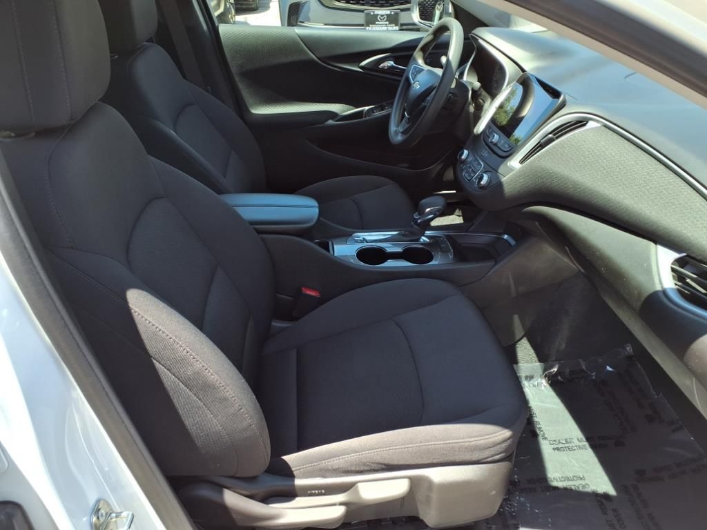 2023 Chevrolet Malibu 1LT photo 22