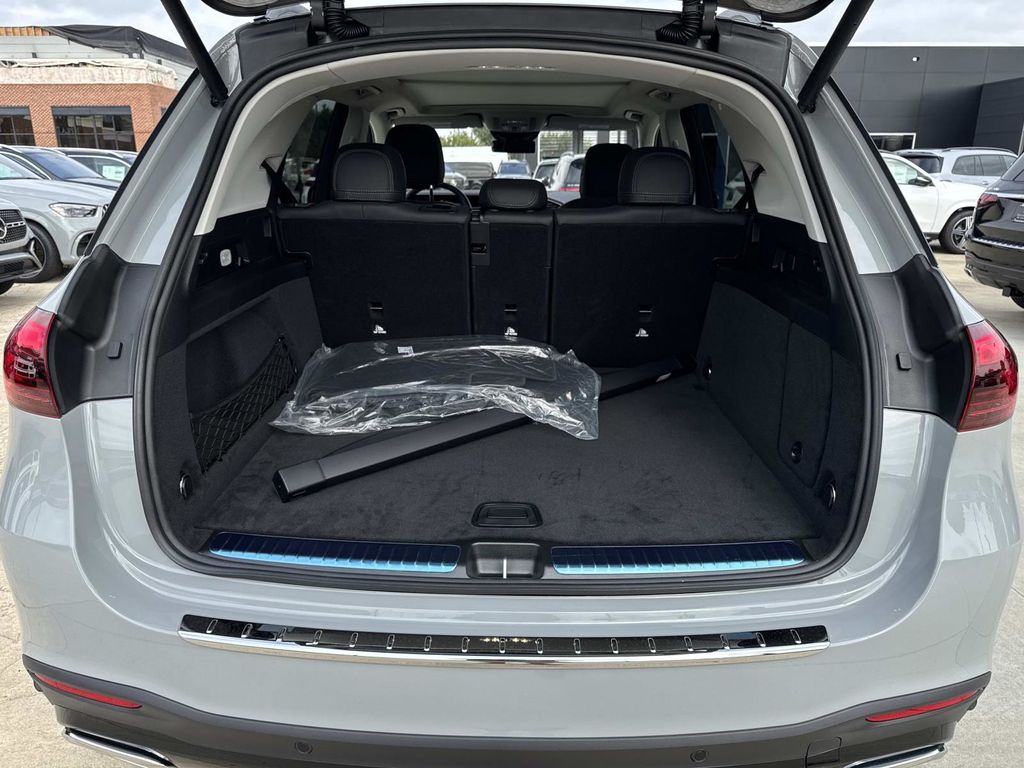 2026 Mercedes Benz GLE 450 4MATIC photo 4