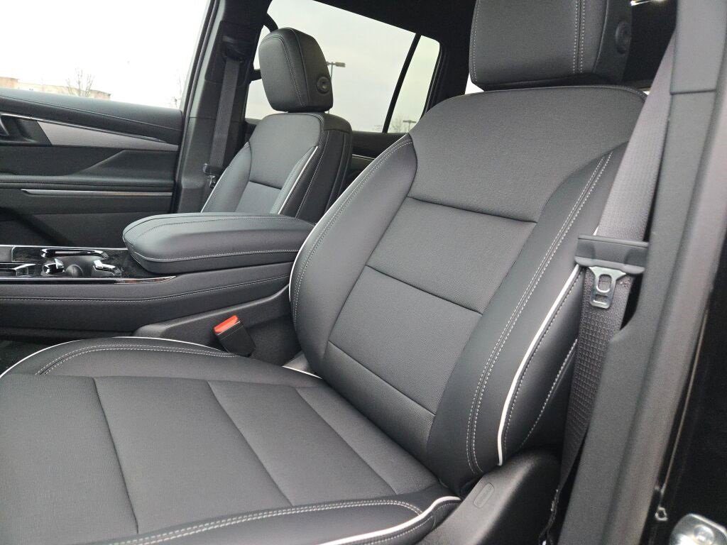 2025 Buick Enclave Preferred photo 25