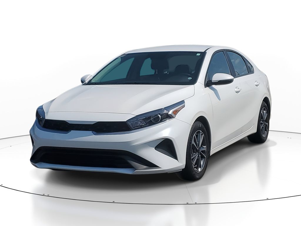 Certified 2024 Kia Forte LXS with VIN 3KPF24AD6RE810928 for sale in Canton, MI