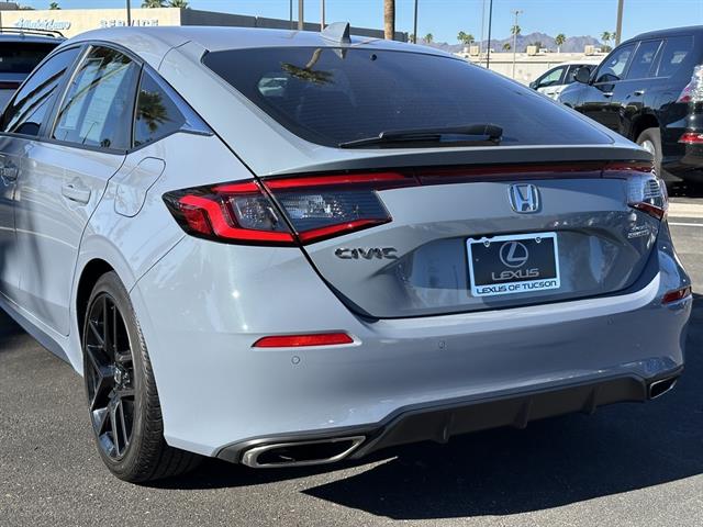 2022 Honda Civic Hatchback Sport Touring photo 8