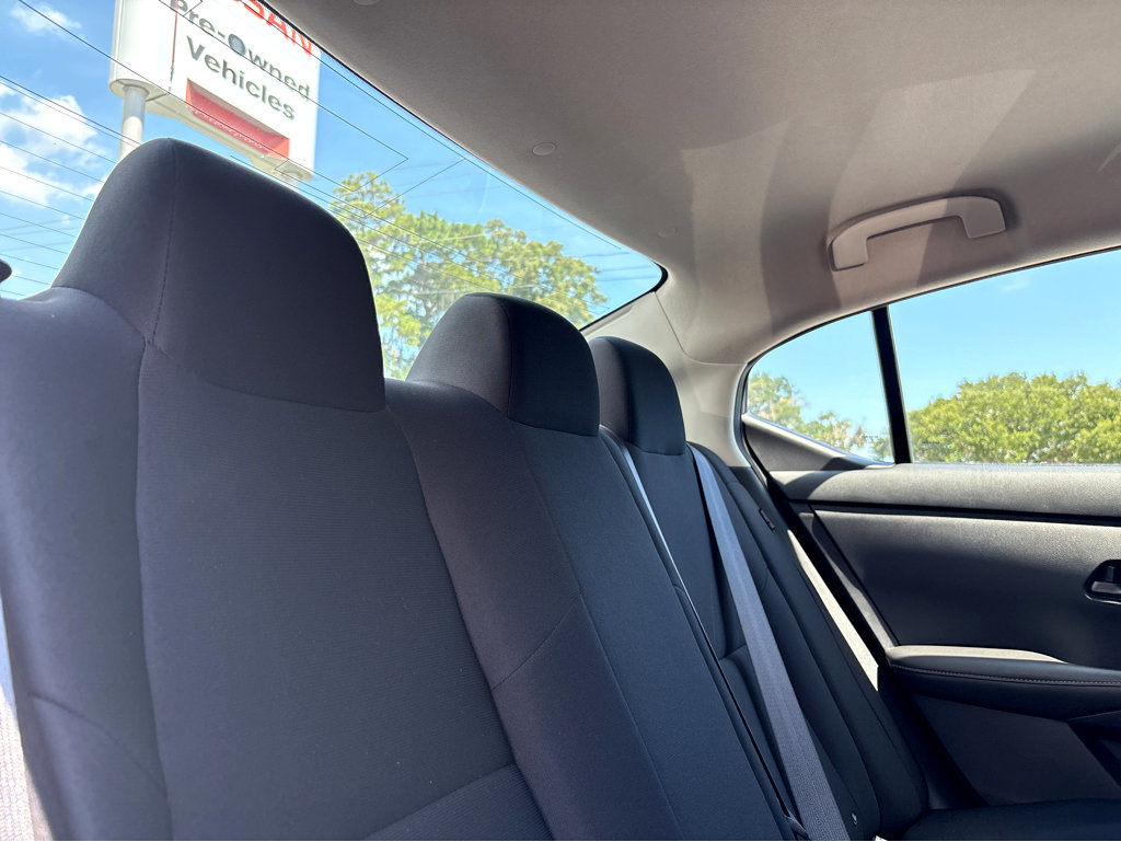 2025 Nissan Sentra S photo 13