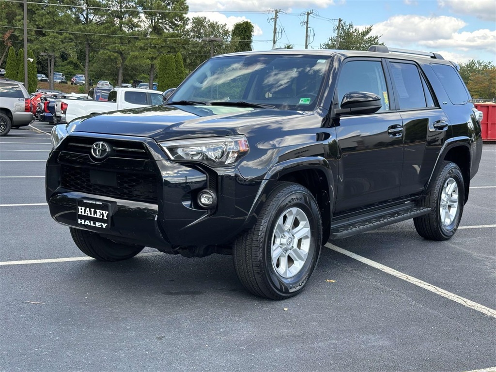 2024 Toyota 4Runner SR5 photo 10