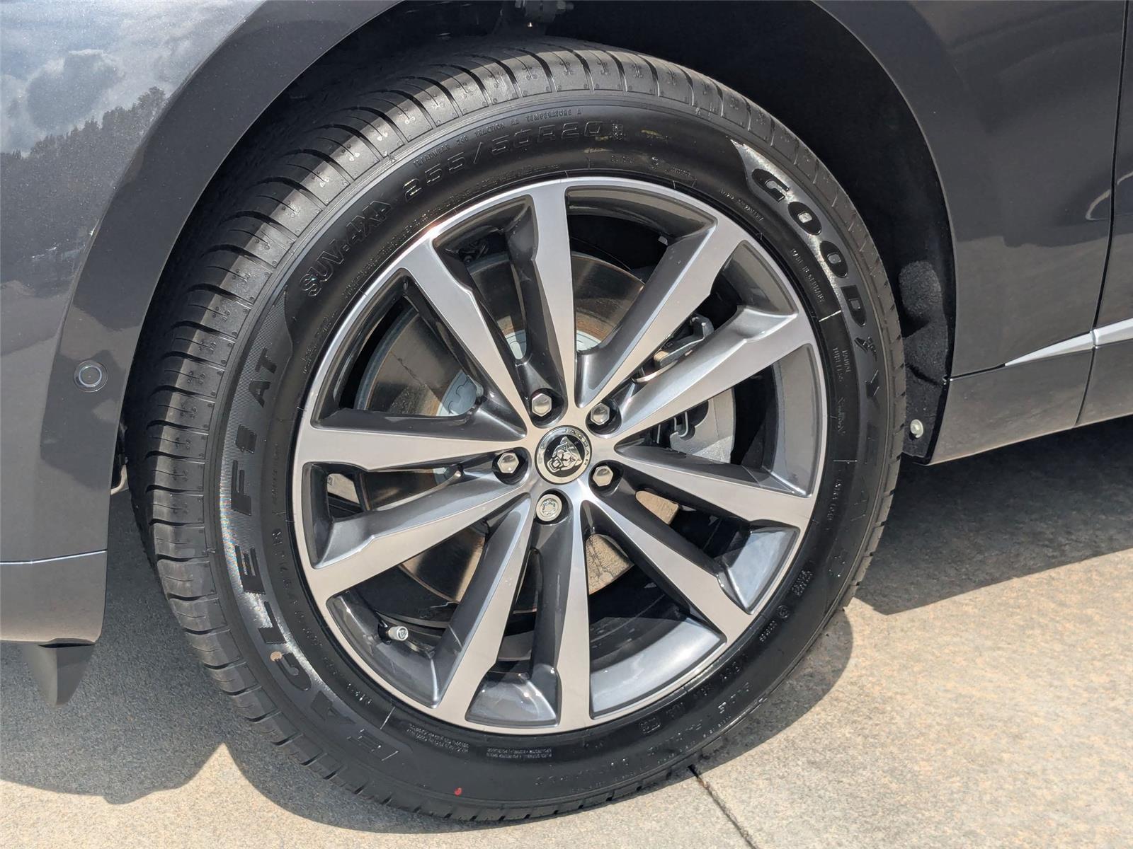2026 Jaguar F-PACE P250 R-Dynamic S photo 8