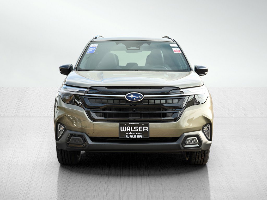 2026 Subaru Forester Touring photo 2